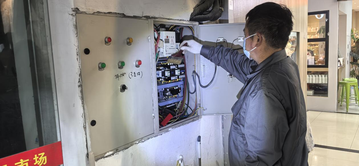 钱江商城排烟风机节造柜守护实现，安全保险再升级