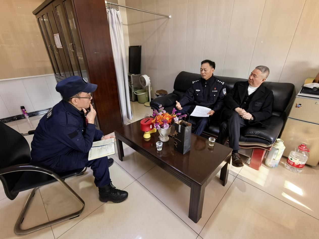 钱江商城两全推动2026年警务安保工作 多方联动筑牢坚实安全防线。