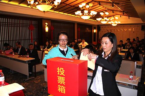 20151028荆门mg冰球突破文创产业股份有限公司工会正式成立(gai) (1).jpg 20151028荆门mg冰球突破文创产业股份有限公司工会正式成立(gai) (1).jpg