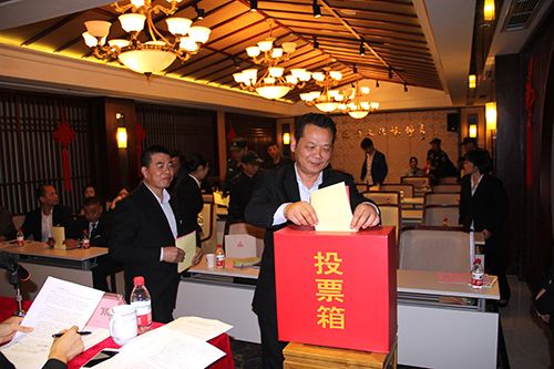 20151028荆门mg冰球突破文创产业股份有限公司工会正式成立(gai) (4).jpg 20151028荆门mg冰球突破文创产业股份有限公司工会正式成立(gai) (4).jpg