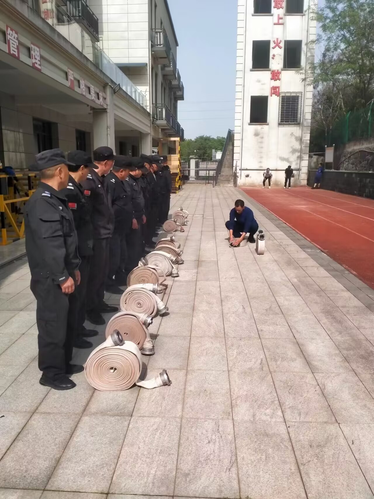 14.jpg 14.jpg